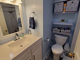 305 Edgewood Ave, South Milwaukee, Wi 53172 in South Milwaukee, WI (Photo 5 of 12)