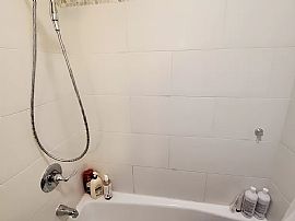 305 Edgewood Ave, South Milwaukee, Wi 53172 in South Milwaukee, WI (Photo 6 of 12)