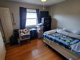 305 Edgewood Ave, South Milwaukee, Wi 53172 in South Milwaukee, WI (Photo 7 of 12)