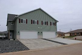 713 Brigetta Dr, New Richmond, Wi 54017 in Richmond, WI