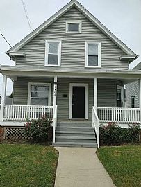 1408 Grange Ave, Racine, Wi 53405 in Racine, WI