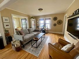 106 E 3rd Ave, Cheyenne, Wy 82001 in Cheyenne, WY (Photo 4 of 12)