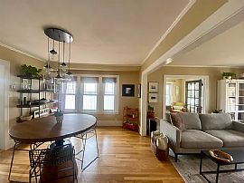 106 E 3rd Ave, Cheyenne, Wy 82001 in Cheyenne, WY (Photo 5 of 12)