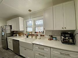 106 E 3rd Ave, Cheyenne, Wy 82001 in Cheyenne, WY (Photo 7 of 12)