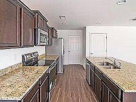 228 Chelsea Park Dr, Chelsea, Al 35043 in Chelsea, AL (Photo 2 of 11)