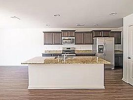 228 Chelsea Park Dr, Chelsea, Al 35043 in Chelsea, AL (Photo 4 of 11)