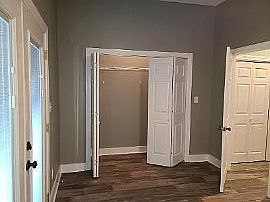 314 Oak St Ne, Decatur, Al 35601 in Decatur, AL (Photo 3 of 7)