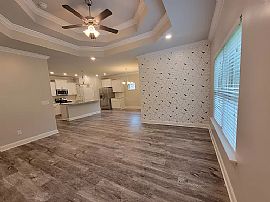 276 Falcon Ridge Dr, Huntsville, Al 35761 in New Market, AL (Photo 3 of 12)