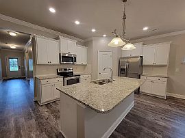 276 Falcon Ridge Dr, Huntsville, Al 35761 in New Market, AL (Photo 2 of 12)