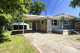 Newly Renovated 3 Bedroom, 1 Bathroom in Louisville, KY