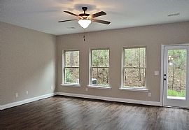 4303 Lochshire Ln, Gardendale, Al 35071 in Gardendale, AL (Photo 6 of 12)