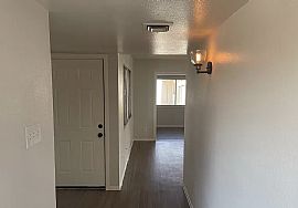 5249 W Crocus Dr, Glendale, Az 85306 in Glendale, AZ (Photo 9 of 12)