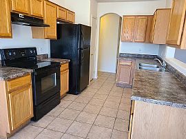 7985 W Mural Hill Dr, Tucson, Az 85743 in Tucson, AZ (Photo 4 of 12)