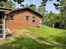 7627 Decatur Dr, Fayetteville, Nc 28303 (484)519 1862 in Fayetteville, NC (Photo 11 of 12)