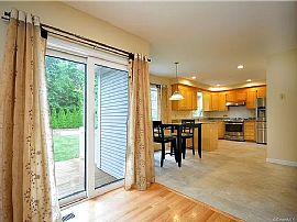 7 Baldwin Dr, Farmington, Ct 06032 in Farmington, CT (Photo 6 of 12)