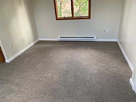 36 Sylvia Ln, Bristol, Ct 06010 in Bristol, CT (Photo 10 of 12)