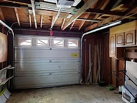 36 Sylvia Ln, Bristol, Ct 06010 in Bristol, CT (Photo 3 of 12)