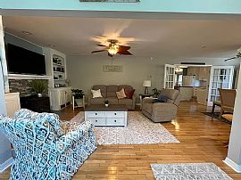 250 Deepwood Dr, Amston, Ct 06231 in Amston, CT (Photo 6 of 12)