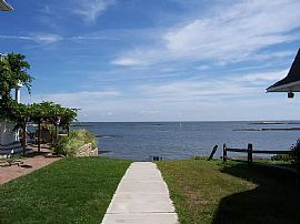 37 Cocheco Ave, Branford, Ct  in Branford, CT (Photo 10 of 12)