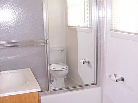 37 Cocheco Ave, Branford, Ct  in Branford, CT (Photo 8 of 12)