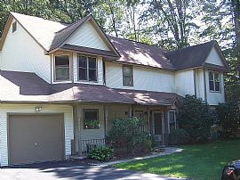 4 Pepper Bush Way, South Windsor, Ct 06074 in South Windsor, CT