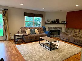 4 Pepper Bush Way, South Windsor, Ct 06074 in South Windsor, CT (Photo 3 of 12)