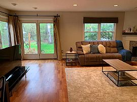 4 Pepper Bush Way, South Windsor, Ct 06074 in South Windsor, CT (Photo 4 of 12)