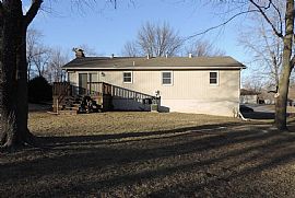 20 Se 140th Rd, Warrensburg, Mo 64093 . House Property Rent in Warrensburg, MO (Photo 2 of 10)
