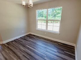 701 N Century Pl, Republic, Mo 65738 . Lovely House in Republic, MO (Photo 3 of 12)