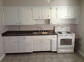 416 Carey Pl, Lakeland, Fl 33803 in Lakeland, FL (Photo 2 of 12)