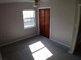 416 Carey Pl, Lakeland, Fl 33803 in Lakeland, FL (Photo 6 of 12)