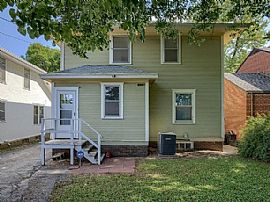 3432 Webster St, Omaha, Ne 68131 . Comfortable House For Rent in Omaha, NE (Photo 3 of 12)