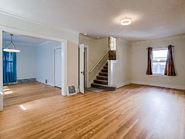 3432 Webster St, Omaha, Ne 68131 . Comfortable House For Rent in Omaha, NE (Photo 4 of 12)