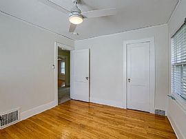 3432 Webster St, Omaha, Ne 68131 . Comfortable House For Rent in Omaha, NE (Photo 8 of 12)