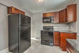 7021 Valley Rd, La Vista, Ne 68128 . Joyful House For Rent in La Vista, NE (Photo 2 of 8)