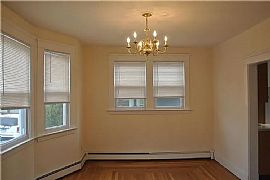 32 Winthrop Ct, Milford, Ct 06460 in Milford, CT (Photo 3 of 7)