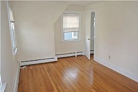 32 Winthrop Ct, Milford, Ct 06460 in Milford, CT (Photo 6 of 7)