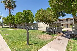 2326 E Pinchot Ave Apt 9, Phoenix, Az 85016 in Phoenix, AZ (Photo 2 of 11)
