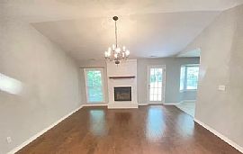 826 Crestview Dr, Madison, Al 35758 in Madison, AL (Photo 3 of 12)