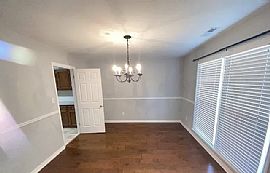 826 Crestview Dr, Madison, Al 35758 in Madison, AL (Photo 4 of 12)