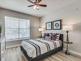 Sweet 2 Bedroom Home in Irving, TX (Photo 4 of 11)