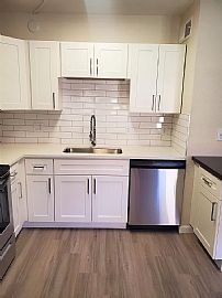 2 Bedroom Home in Tucson, AZ (Photo 3 of 12)