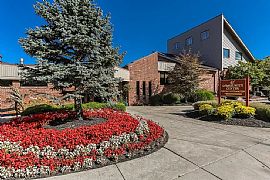 Idylwood Resort Apartments in Cheektowaga, NY (Photo 9 of 12)