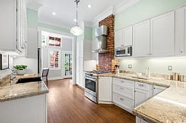 Updated 2-Bedroom Condo Features 1.5 Remodeled Bathrooms in San Francisco, CA (Photo 2 of 3)