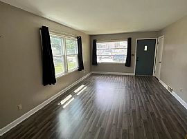 3130 N 90th St, Milwaukee, Wi 53222 in Milwaukee, WI (Photo 9 of 12)