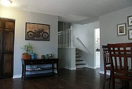 1047 S Grandview Blvd, Waukesha, Wi 53188 in Waukesha, WI (Photo 2 of 12)