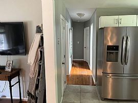 434 Ocean Rd, Portsmouth, Nh 03801 . Lovely House in Portsmouth, NH (Photo 5 of 9)