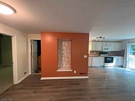 15 Halls Hl, Sussex, Nj 07461 . Home For Rent in Sussex, NJ (Photo 5 of 11)