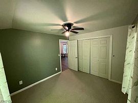 15 Halls Hl, Sussex, Nj 07461 . Home For Rent in Sussex, NJ (Photo 8 of 11)