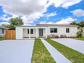 Perfect Location! 3 Bedrooms 2 Bathrooms Single-Family Home in Miami, FL